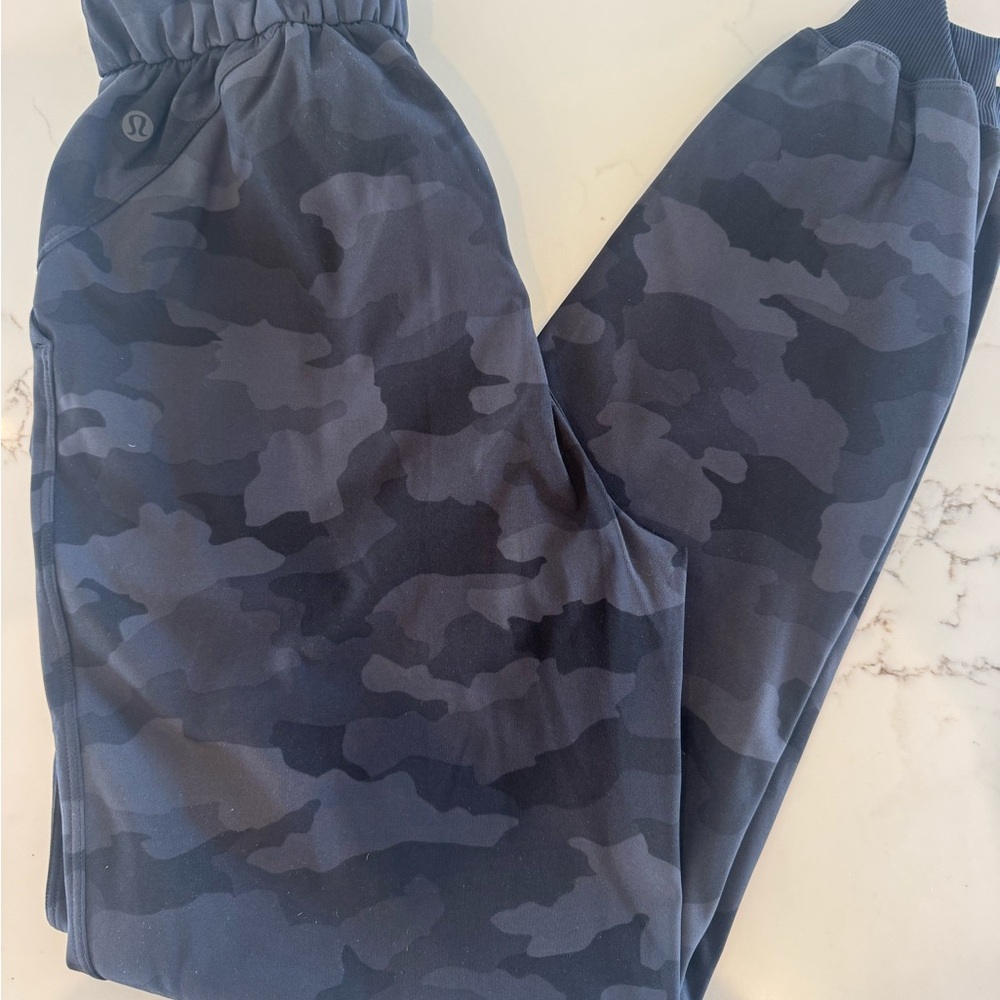 Lululemon Black Athletic Jogger Pants